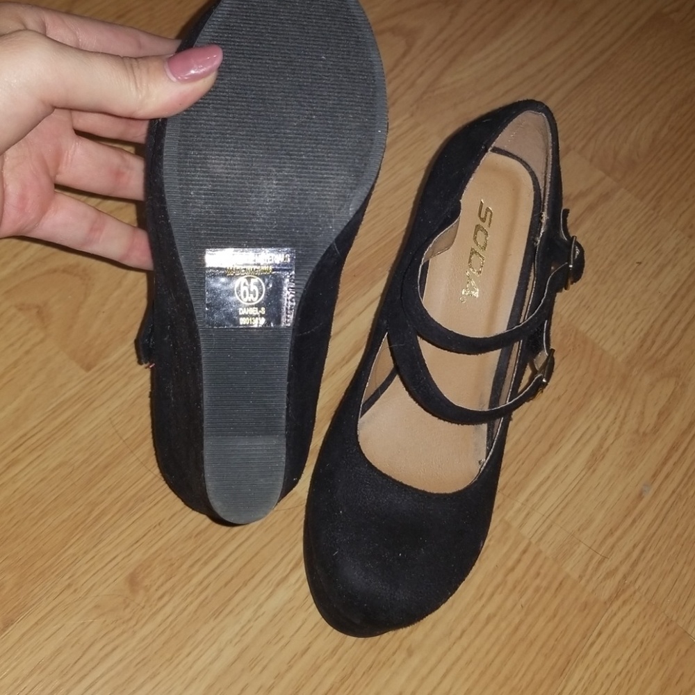 Wedges - Picture 2 of 3